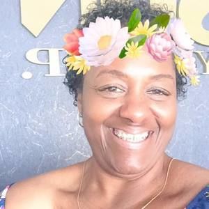 Meet your Posher, Deborah